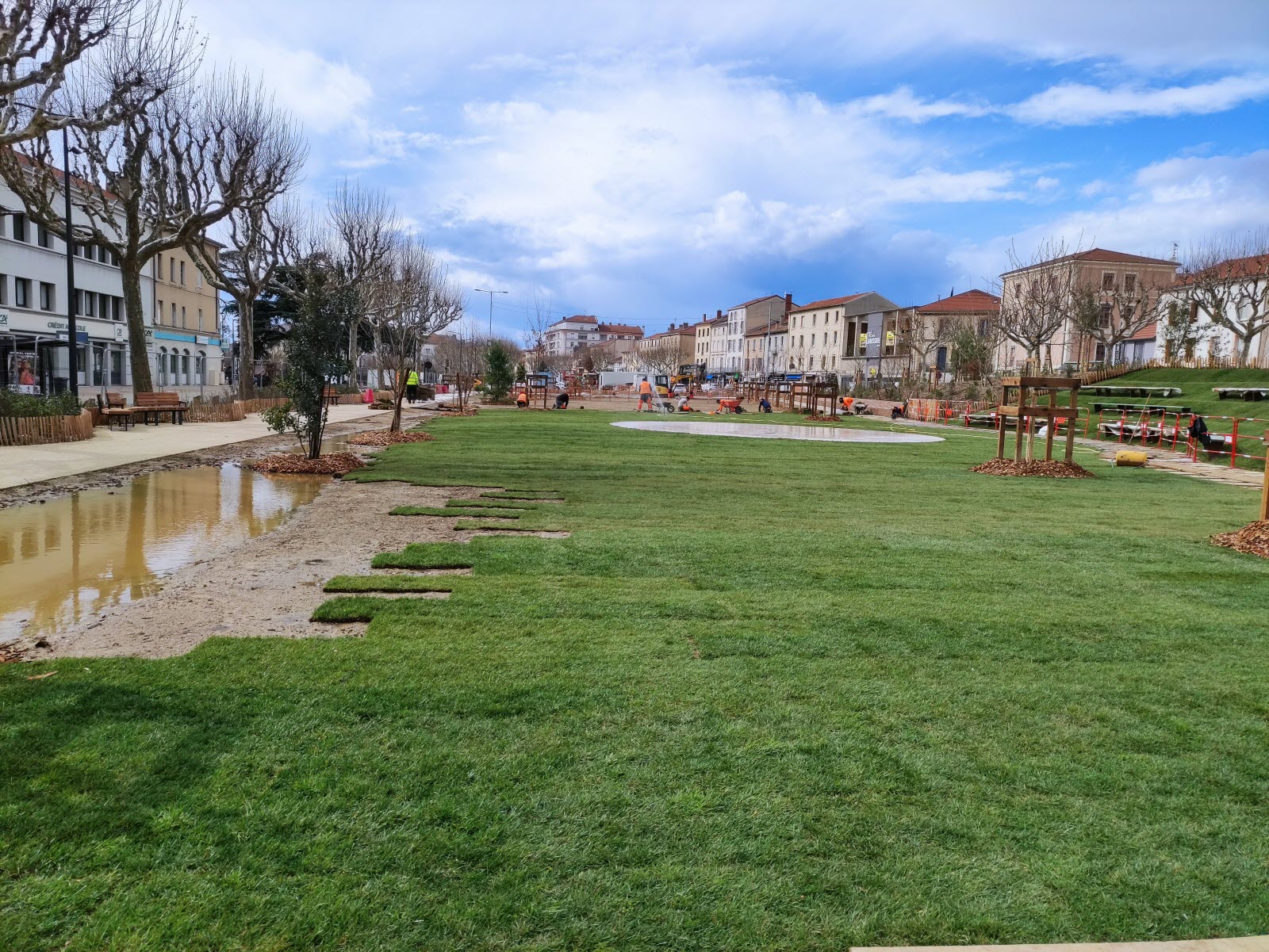 Renaturation Urbaine : Romans-sur-Isère Transforme son Centre-Ville