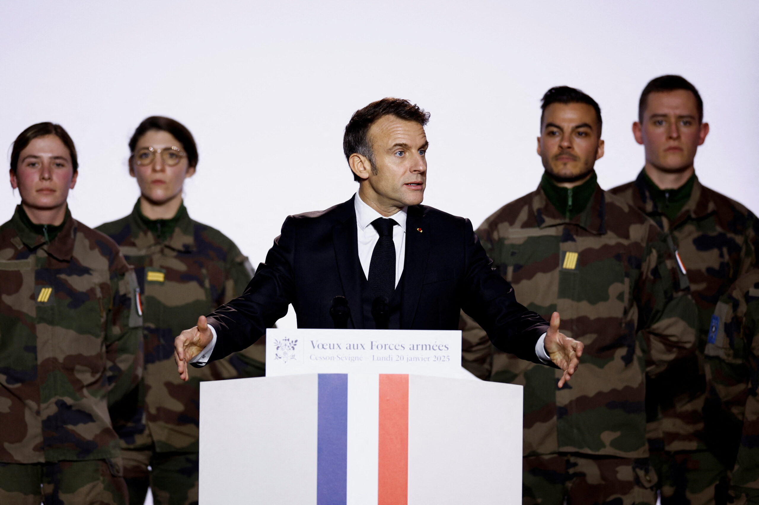 Macron s’oppose à une minorité pacifique en déployant des forces militaires inadaptées