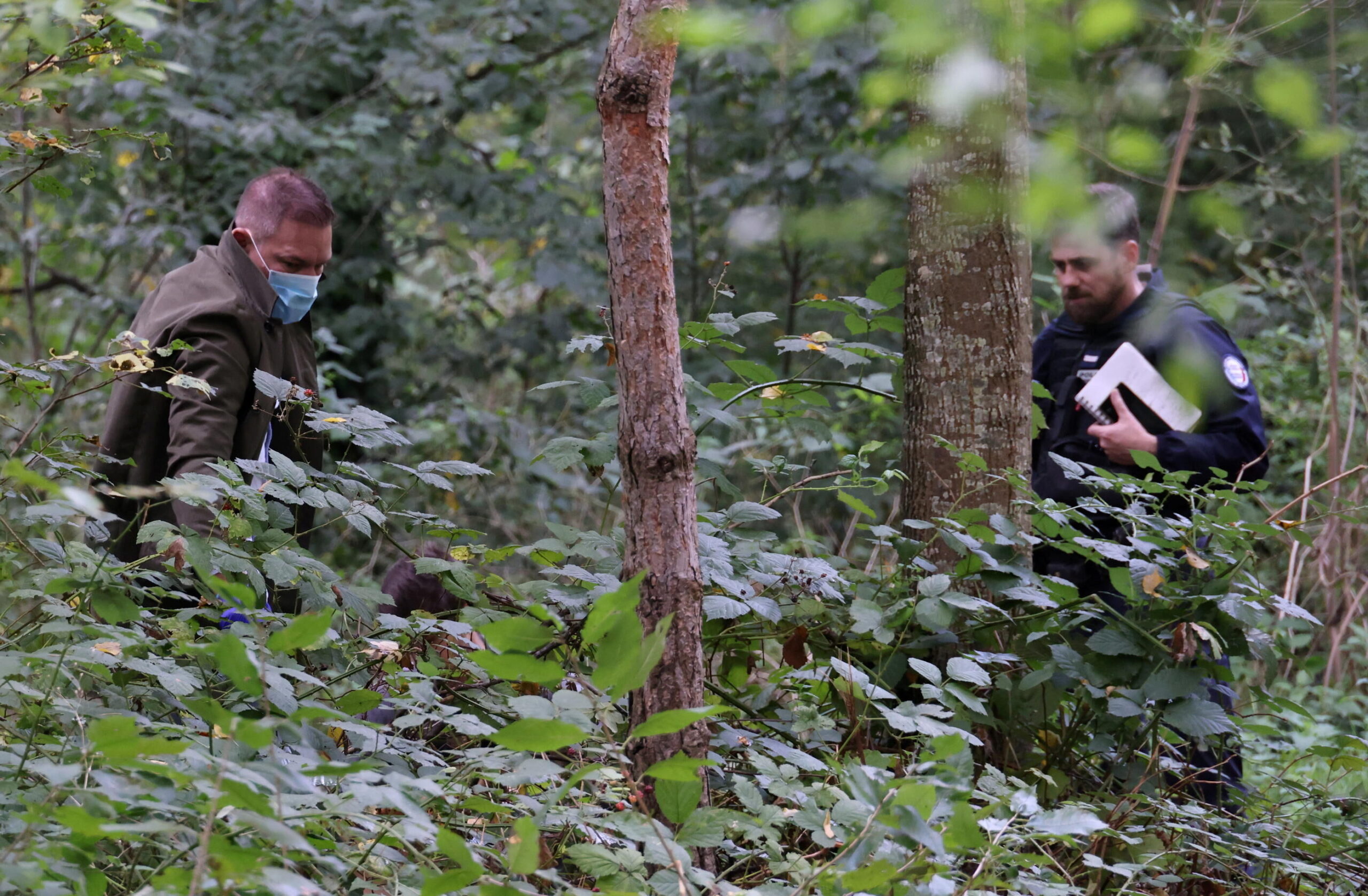 Un incident choquant dans le bois de Boulogne : des journalistes témoignent d’une agression brutale